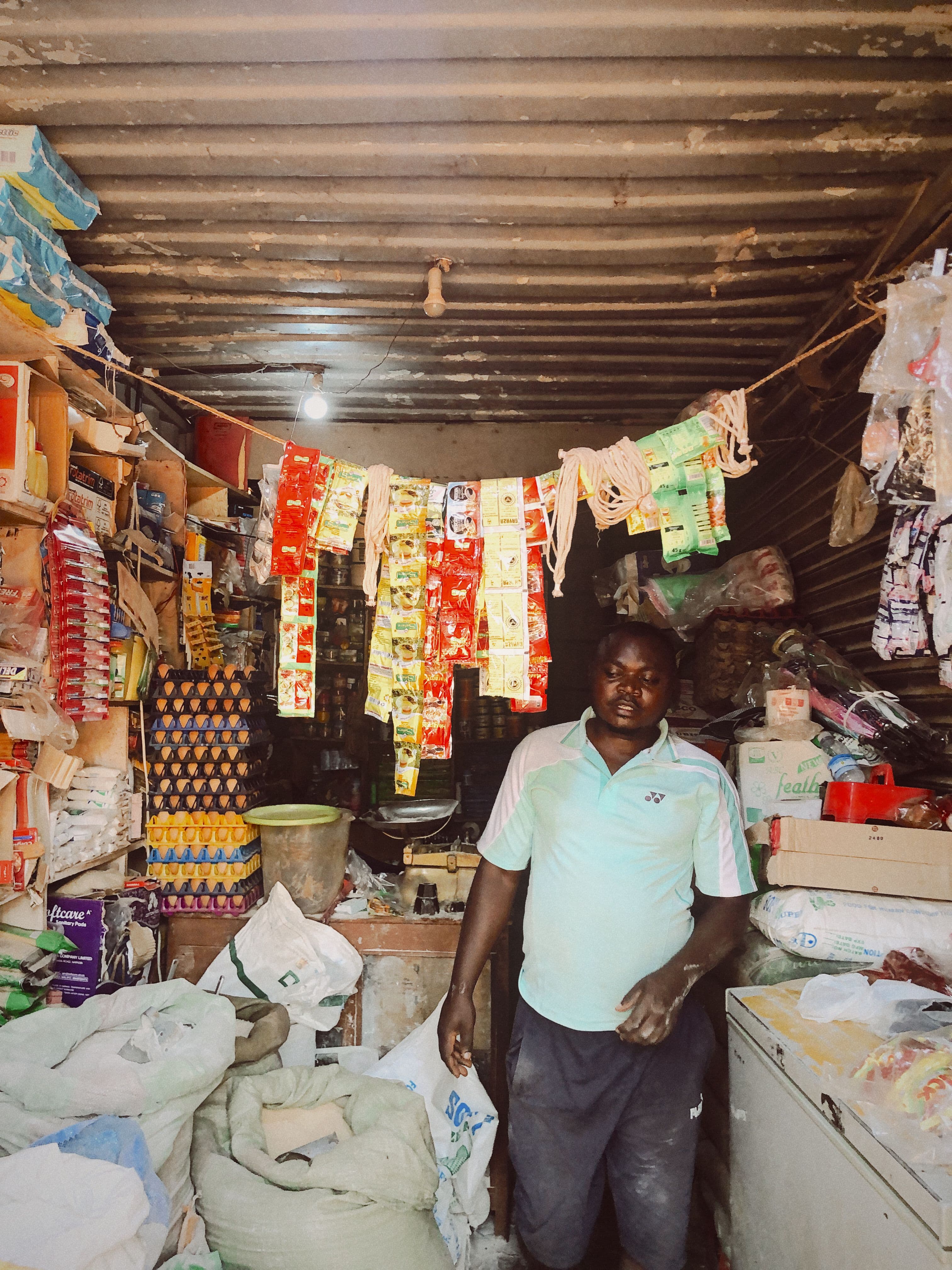 Groceries & foodstuff